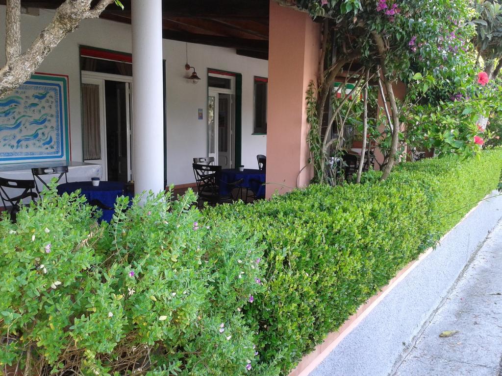 Da Zio Pino Hotell Maratea Exteriör bild